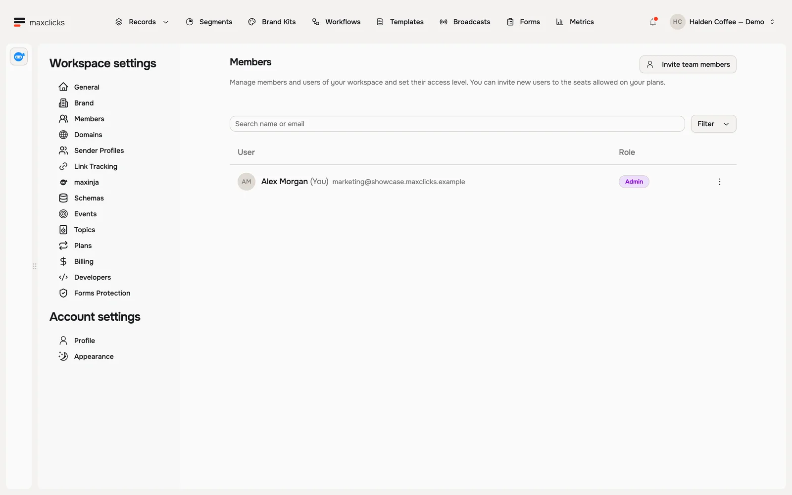 Members list showing the fictional demo administrator and Invite team members control